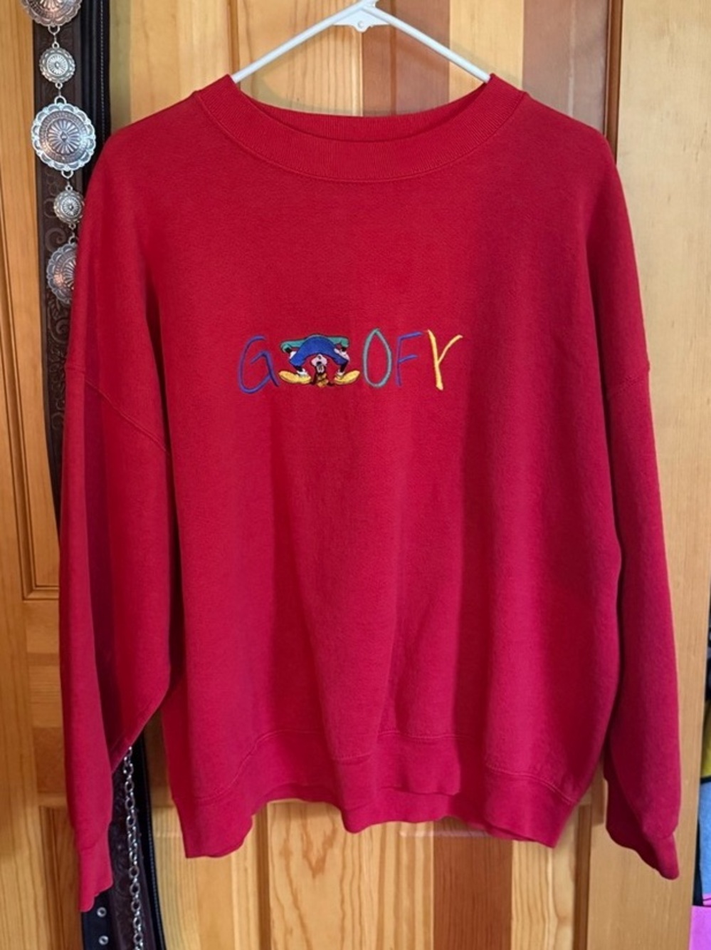 Vintage 90’s Disney Mickey & Co. Goofy Embroidered Crewneck Sweatshirt